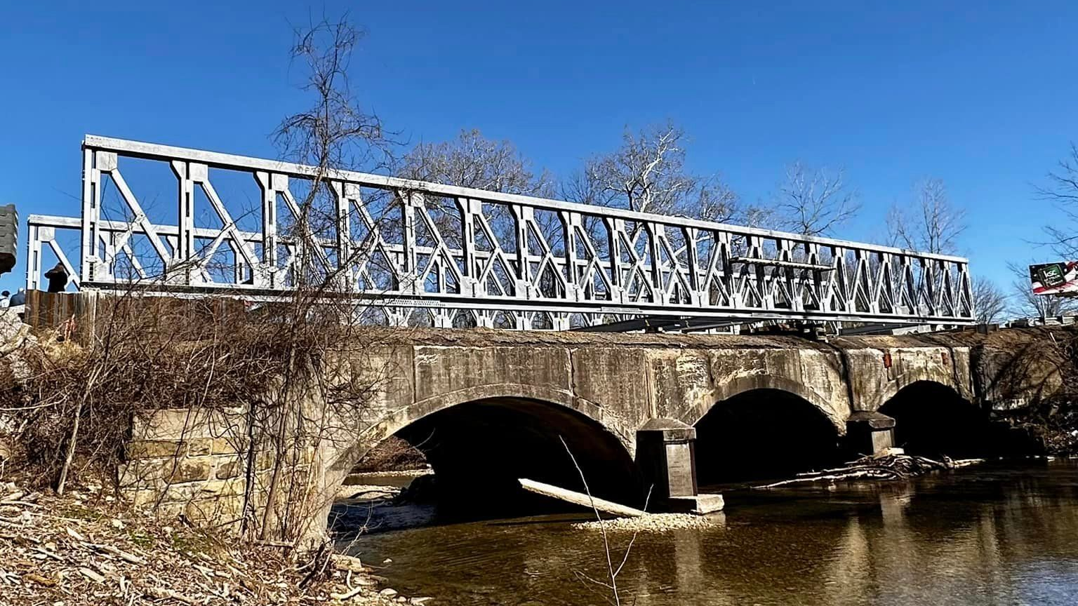 U.S. Bridge Showman Arch Bridge