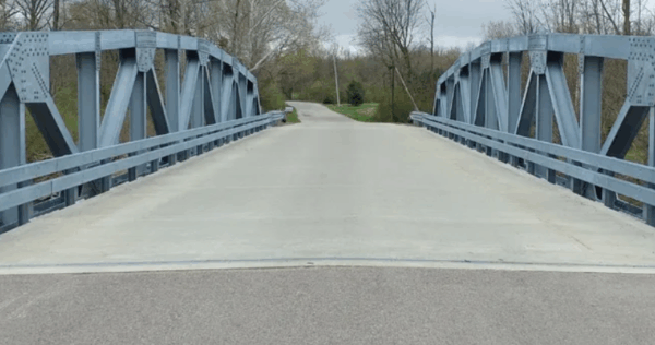 Galvanized Steel Bridge - Modern Steel